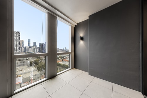 One-bedroom Modern Apartment in South Melbourne 6 Serain Residences
