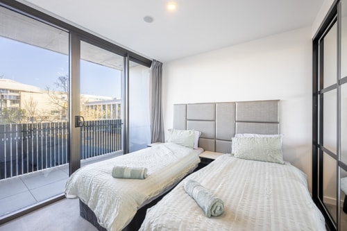 Central located 2 bedroom Apartment in Canberra 2 Serain Residences