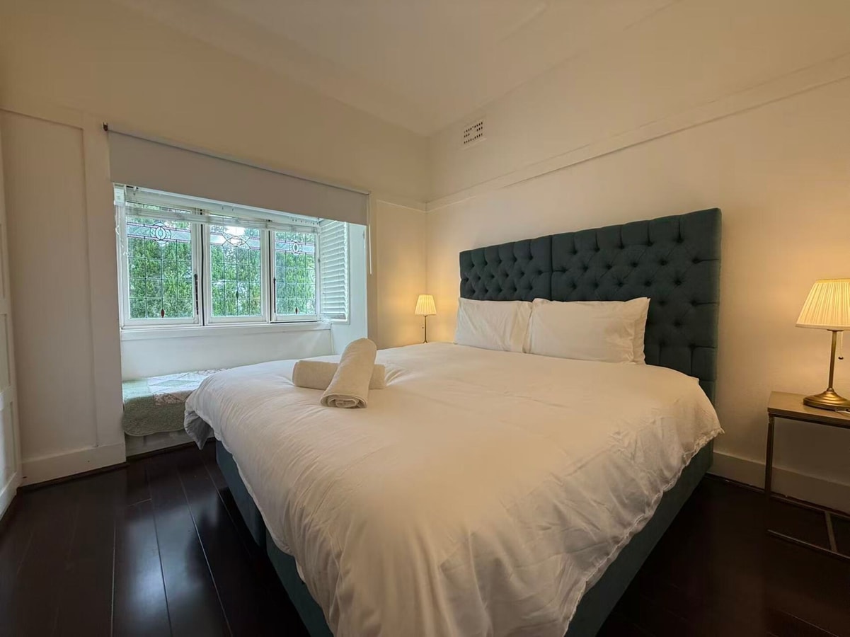 Comfortable 3BR House Unit in Chatswood w/Parking Serain Residences