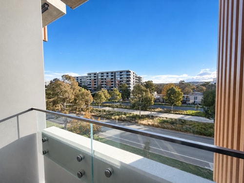 Modern 1BR Gym & Parking | Easy to Tram & City 3 Serain Residences