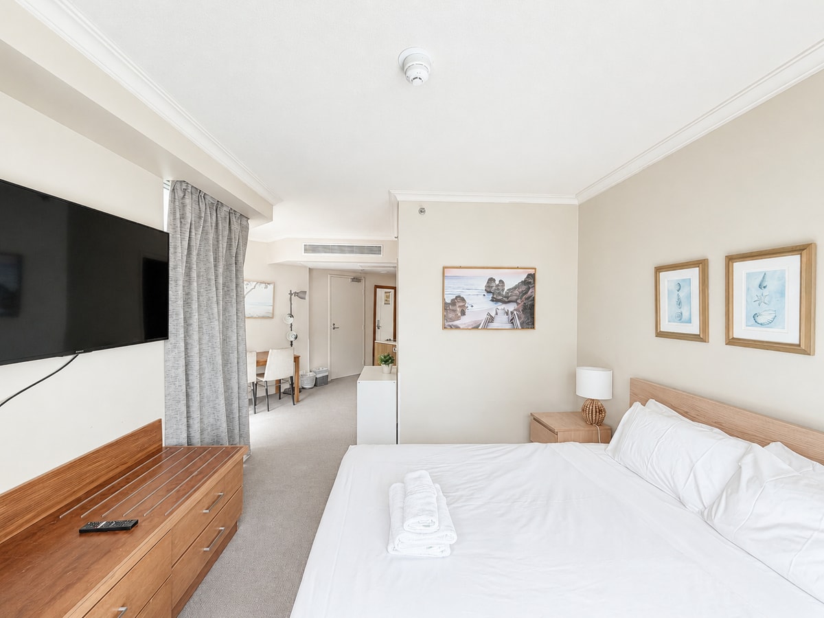 Queen Studio | Beach & Tram at Doorstep @ Legend 5 Serain Residences