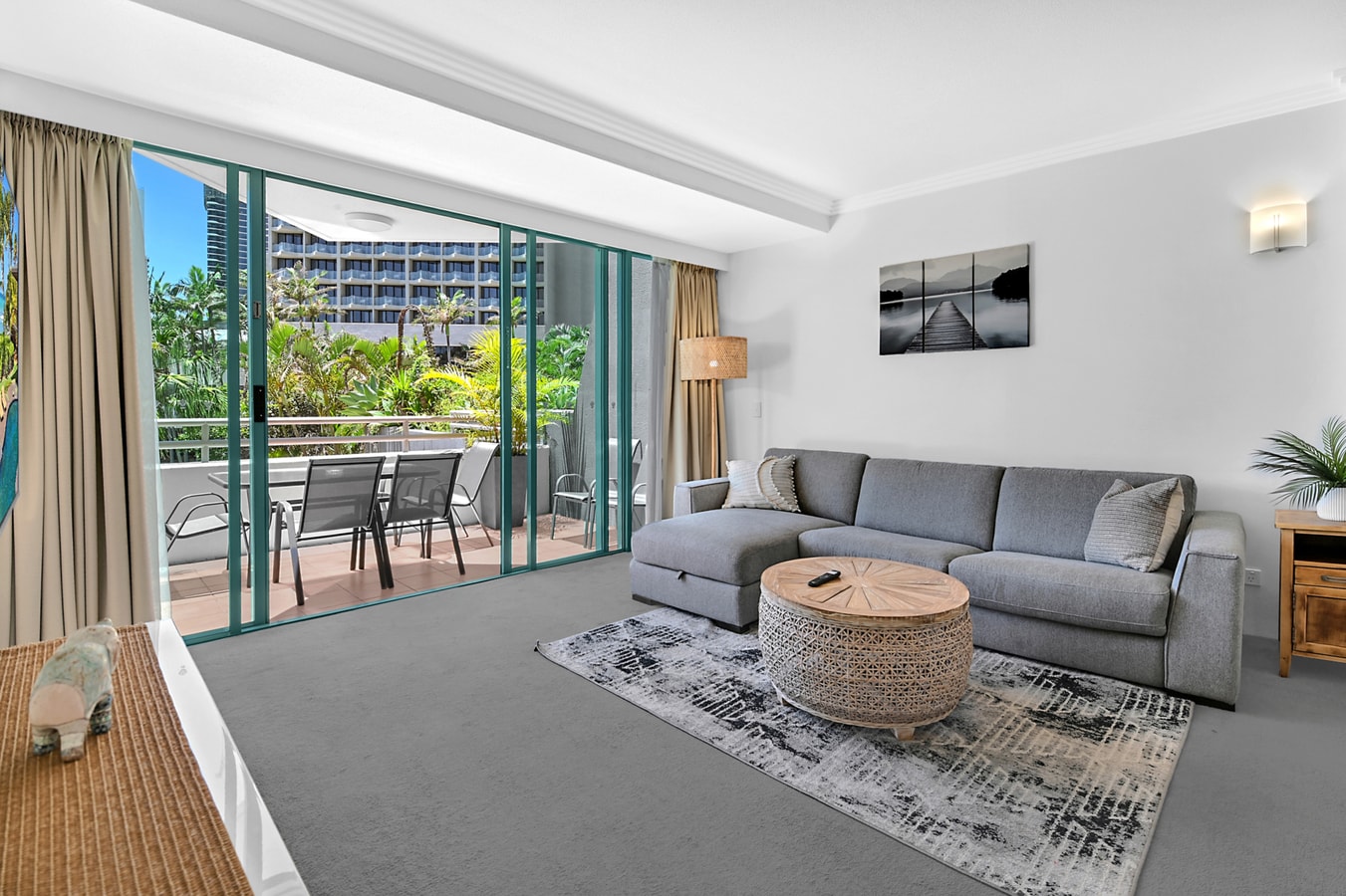 Sunlit 1-Bedroom Apt at Crown Tower with Parking 2 Serain Residences