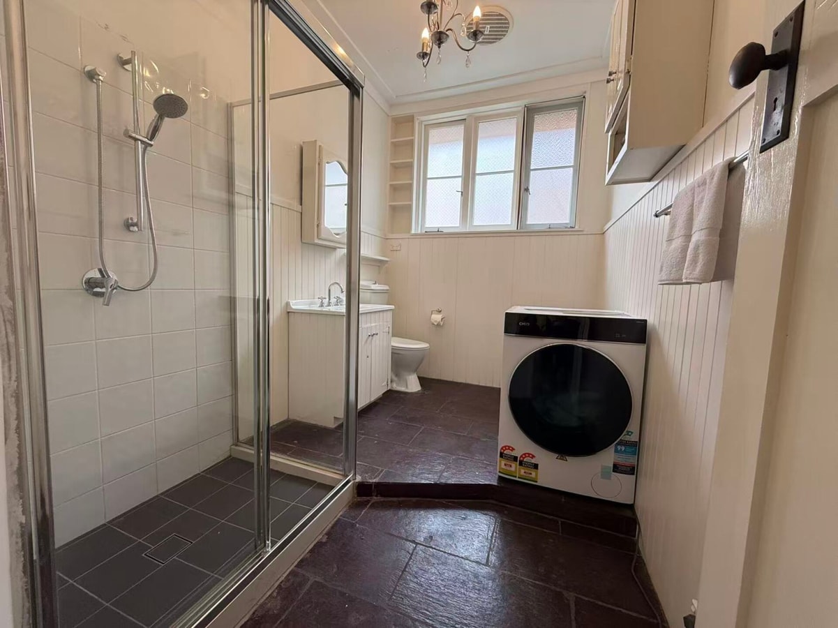 Comfortable 3BR House Unit in Chatswood w/Parking 15 Serain Residences