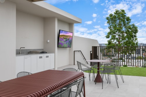 Riverside Modern 2BR East Brisbane w/Parking 23 Serain Residences