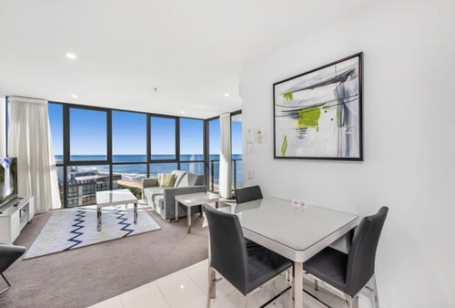 High-rise Oceanfront 1BR Apartment in Surfers 3 Serain Residences