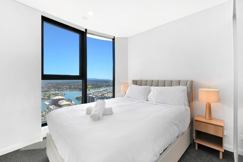 45th-Floor Waterview 2Bedroom | 3-Min Walk to Tram 1 Serain Residences