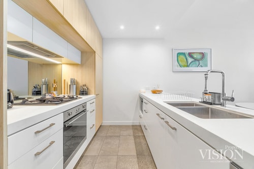 Modern 2-Bedroom Apartment next North Ryde Metro 8 Serain Residences