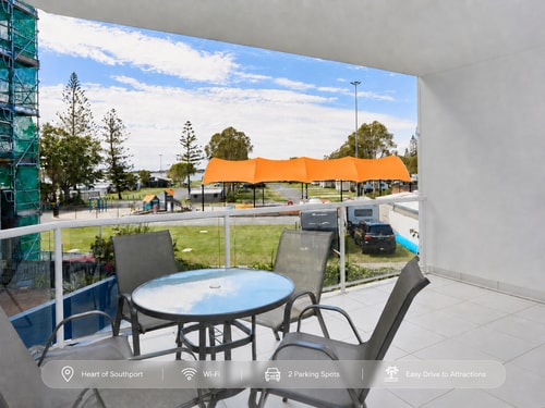 Southport Heart 2BR | Walk to Broadwater Park 0 Serain Residences