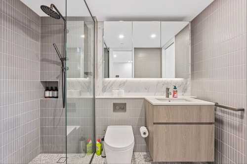 Modem One Bedroom Apartment on Northbourne Avenue 16 Serain Residences