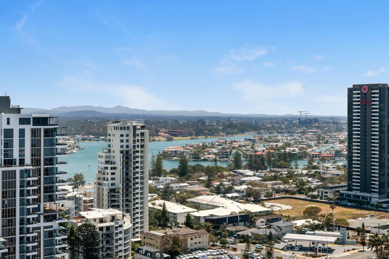 Cozy Ocean View Twin Studio Surfers Paradise 14 Serain Residences