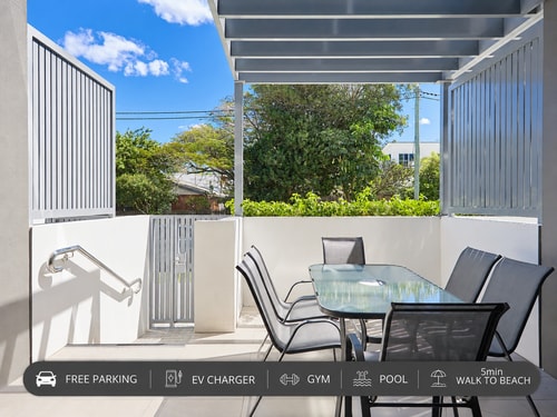 Exquisite and Stylish Villa in Surfers Paradise 0 Serain Residences