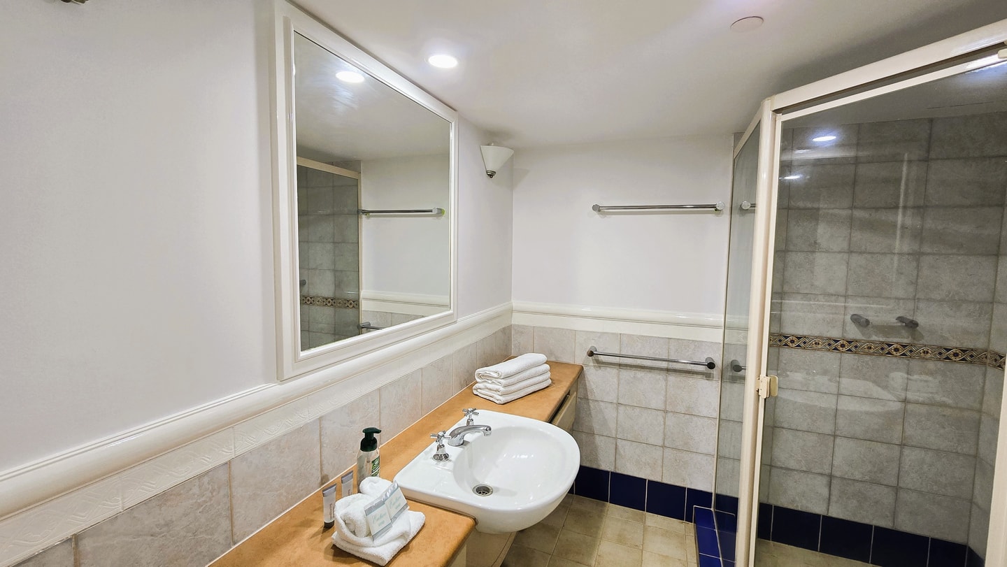 Partial Ocean View 2BR Apartment w/Parking @Crown 11 Serain Residences