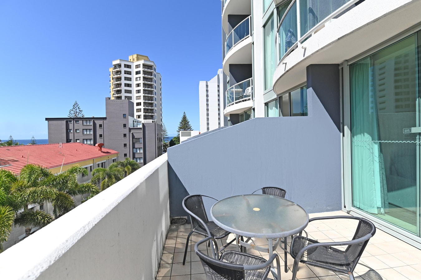 Queen Studio | 100m to Beach & Tram @ Legend Hotel 1 Serain Residences