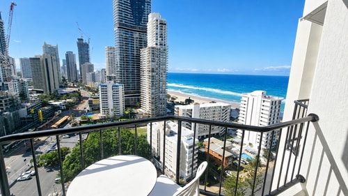 Cozy 2 Double-bed Room | 2-minute to Surfers Beach 8 Serain Residences