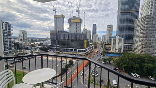 Stylish Hotel Room | near Beach & Tram | Max 4 7 Serain Residences