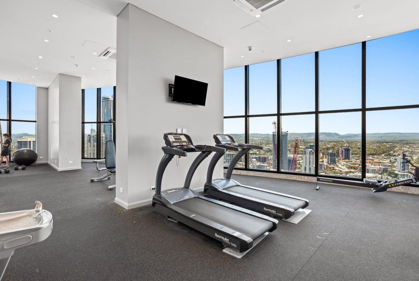 Level 42 Beachside 1BR Apartment with Ocean Views 9 Serain Residences