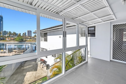 Spacious 4-Bedroom Riverside Home Surfers Paradise 12 Serain Residences