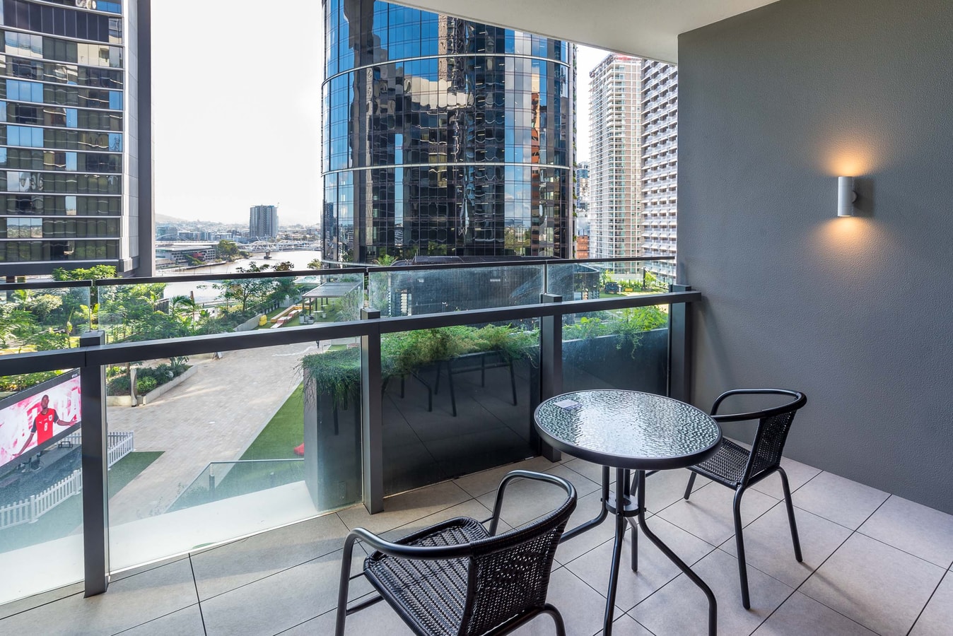 Resort-Style CBD 1-BR | Walk to All + River Glance 28 Serain Residences