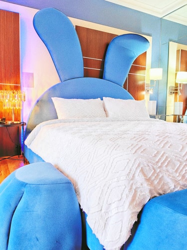 Blue Bunny-Eared Stay | Ocean View | 2min to Beach 5 Serain Residences