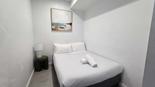 Ocean & City View | 3BR Beachside Escape Floor 62 33 Serain Residences