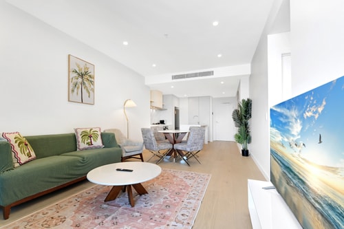 High Rise Ocean View 2BR with Parking By Casino 3 Serain Residences
