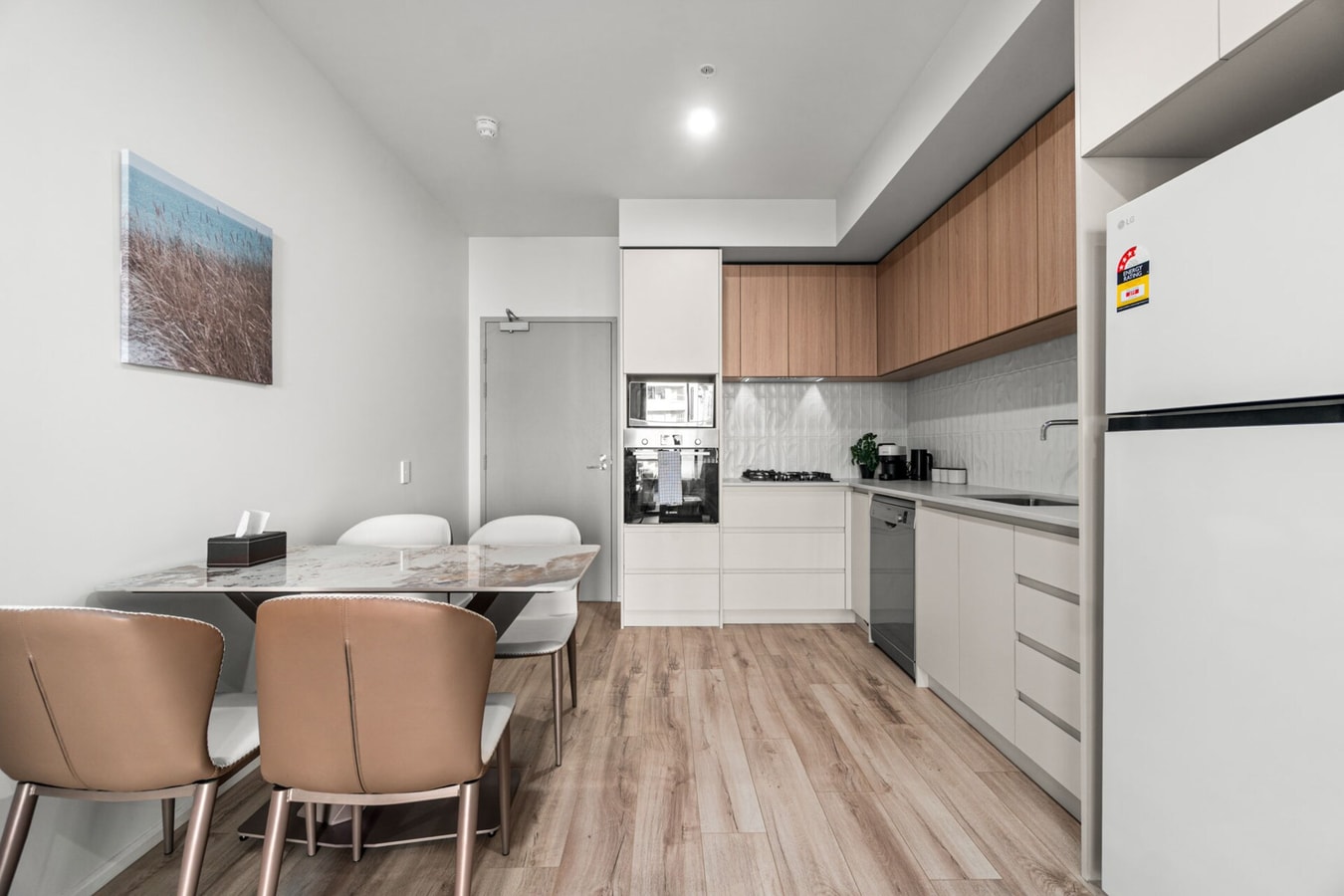 Adelaide Central 1+1 Apt | Gym | Sleeps 4 Guests 3 Serain Residences