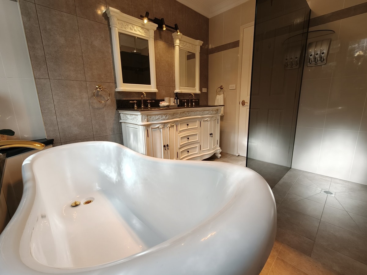 4BR Upper House Close to Blue Mountains Highlights 15 Serain Residences