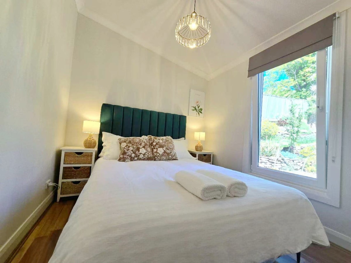 Tranquil Leura 3BDR Unit 3 Minutes to Shops 11 Serain Residences