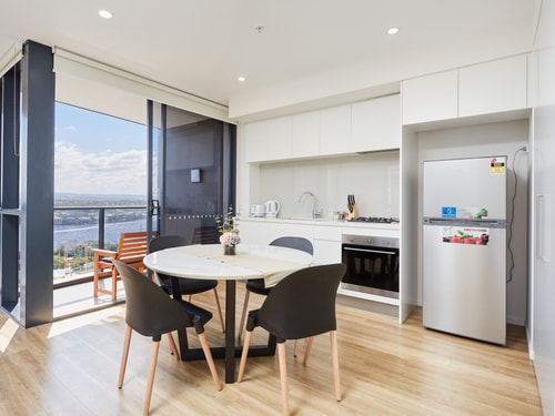 Spacious One bedroom Apartment In Surfers Paradise 3 Serain Residences