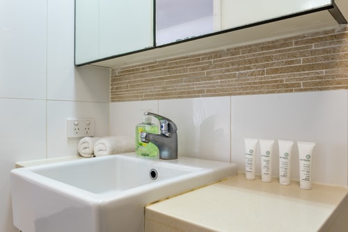 Prime Loc River Glimpse 2BR Walk to CBD w/Parking 22 Serain Residences