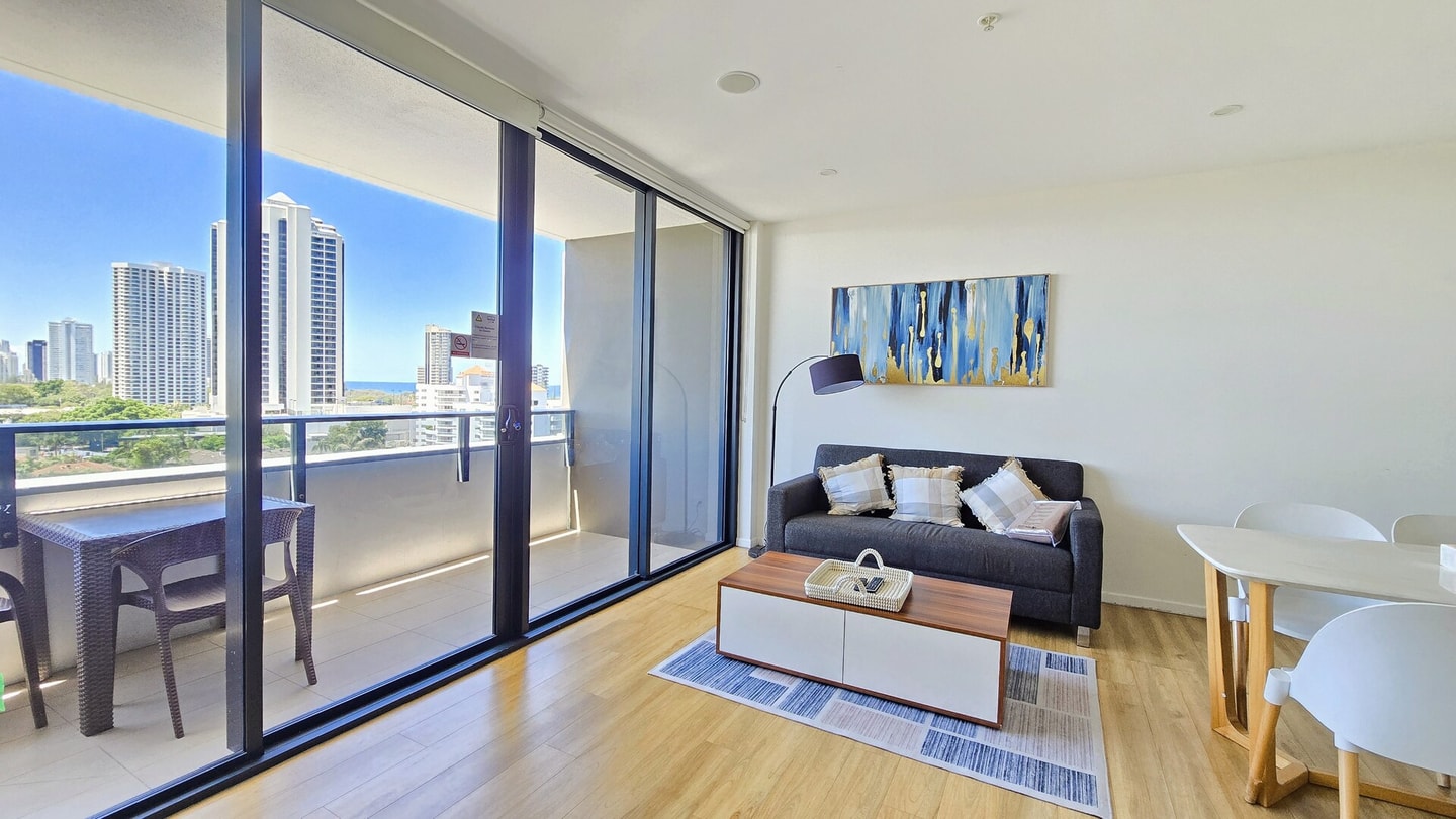 Comfy 2BR Apartment Central Surfers w/Parking 1 Serain Residences