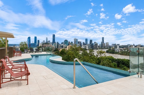 Riverside Modern 2BR East Brisbane w/Parking 17 Serain Residences