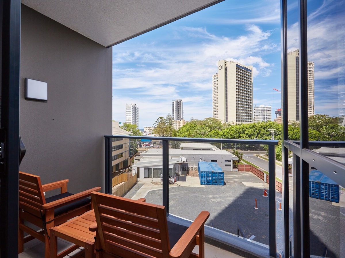 Modern 1-Bedroom Apartment in Central Gold Coast 3 Serain Residences
