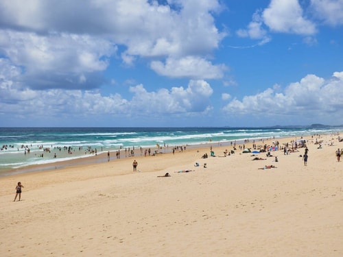 Central Locate Surfer Paradise 3 Bedroom Apartment 23 Serain Residences