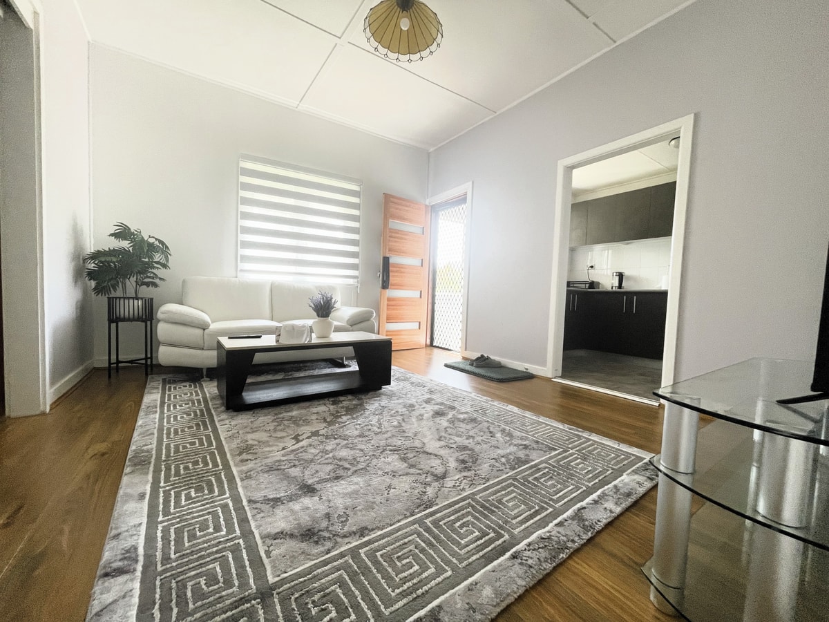 Cozy 2BDR Stay in Central Leura | Steps to Shops 16 Serain Residences