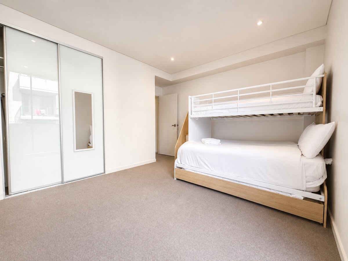 Rosehill 1BR | Bunk Bed | Max 3 | near Parramatta 8 Serain Residences