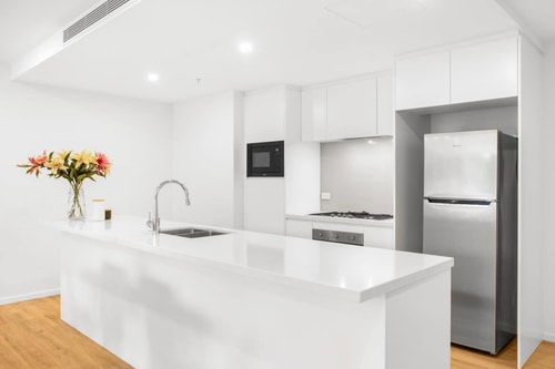 Exquisite and Stylish Villa in Surfers Paradise 8 Serain Residences