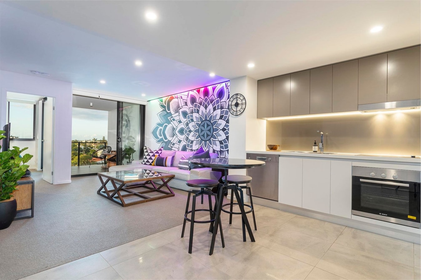 East Brisbane 1bed unit with Rooftop pool +Parking 6 Serain Residences