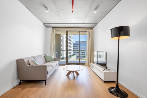Modern 2BDR Apt in Phillip Gym | Pool | Parking 3 Serain Residences