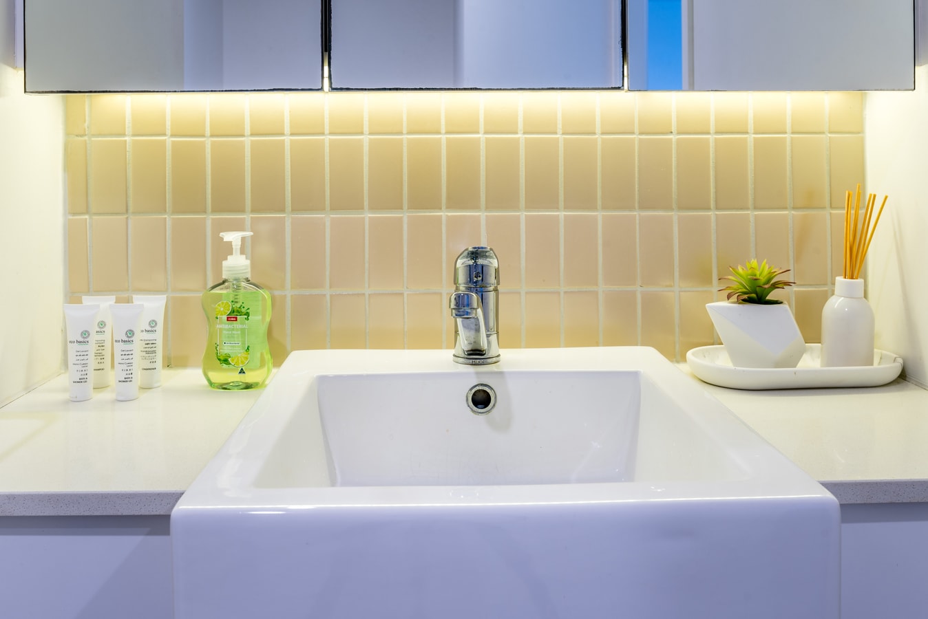 City-Center Cozy 2BDR Apartment with Parking 28 Serain Residences