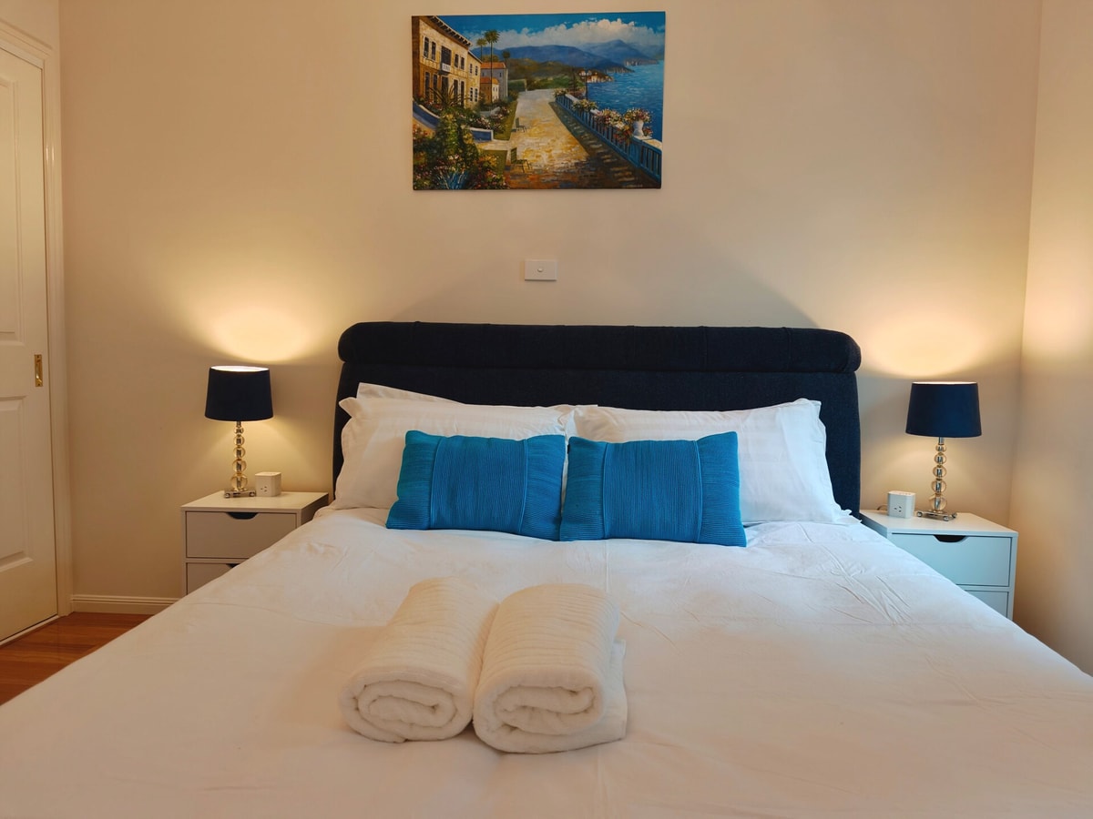 4BR Upper House Close to Blue Mountains Highlights 33 Serain Residences