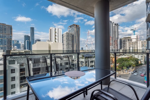 Great Location 1Bedroom w/Parking South Brisbane 9 Serain Residences