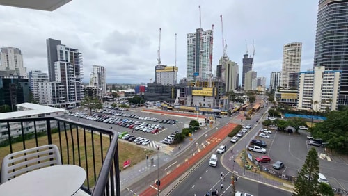 Central Located 2 Double-bed Hotel Room in Surfers 7 Serain Residences