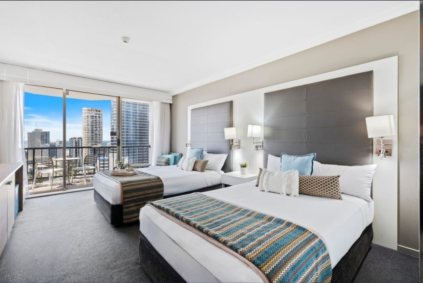Cozy 2 Double-bed Hotel Room in Center Surfers 3 Serain Residences