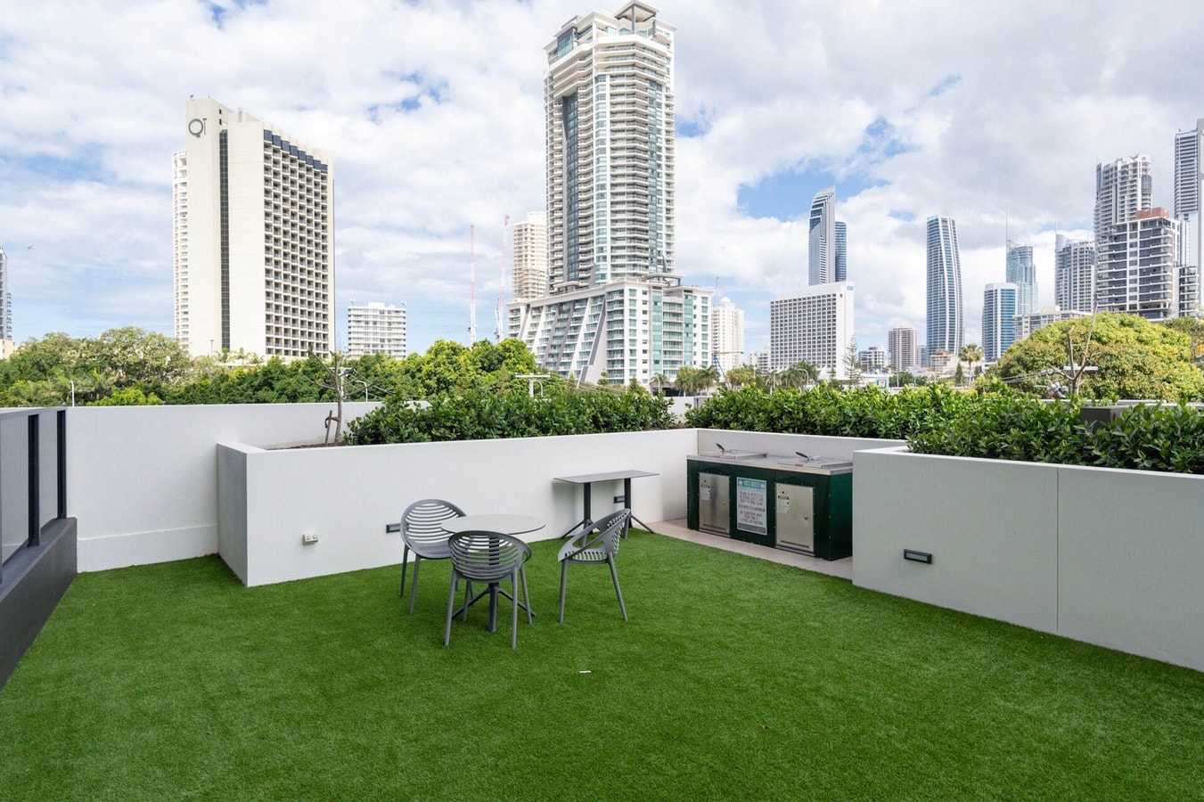 Comfortable 2 bedroom Apartment in Central Surfers 14 Serain Residences