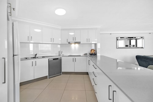 Breathtaking Ocean View 3Bedroom Apt with Parking 16 Serain Residences