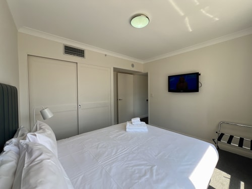 Convenient One-bedroom next to Chatswood station 27 Serain Residences