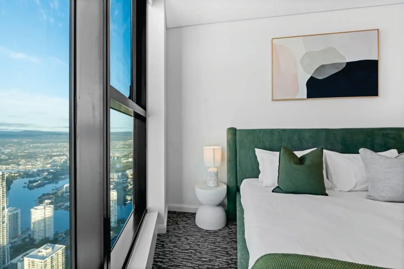 Ocean & City View | 3BR Beachside Escape Floor 62 9 Serain Residences
