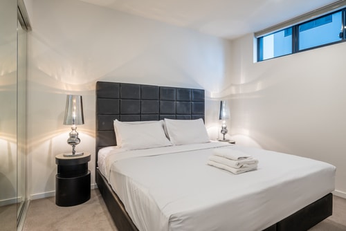 High Level 2-bedroom with Parking South Brisbane 4 Serain Residences
