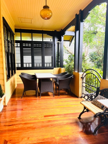 Leura's Magical Manderley - 2 Bedroom Unit 10 Serain Residences